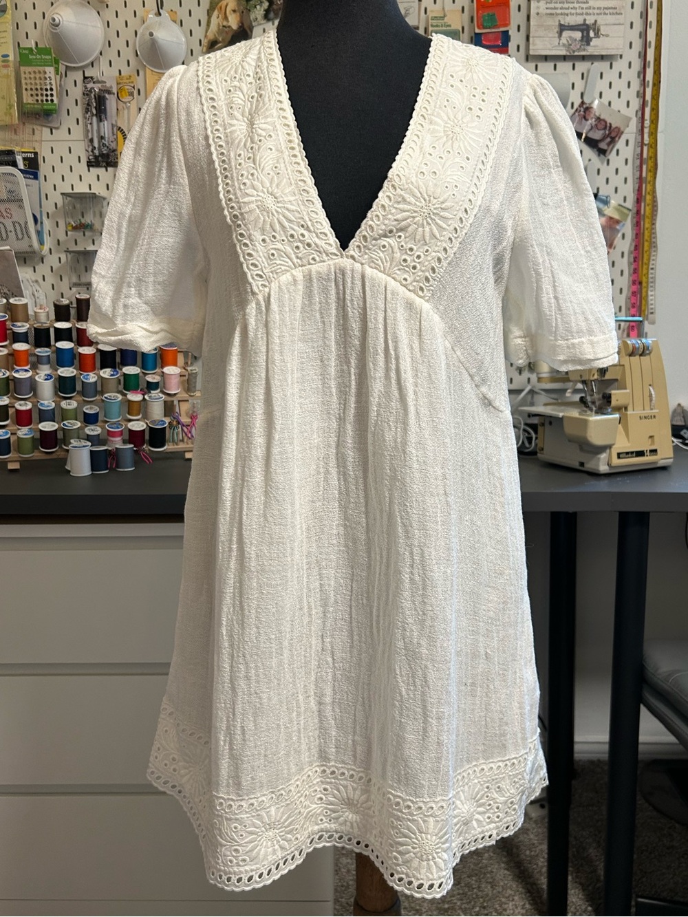 ZARA White Cotton Linen Tunic with Lace Trim Detail. Size Small